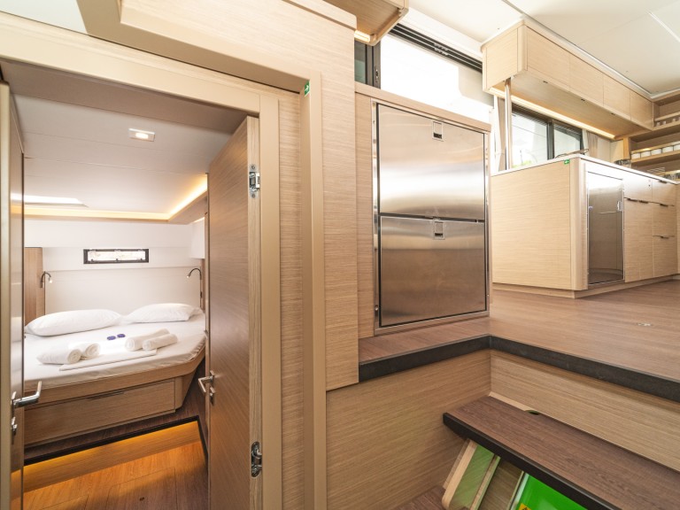 Hire Catamaran with or without skipper Lagoon Skradin