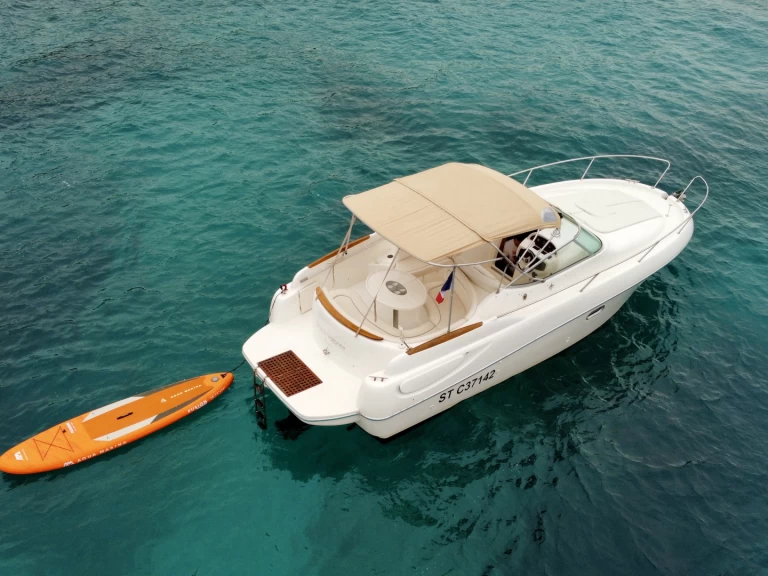 Hire Motorboat with or without skipper Jeanneau Cannes