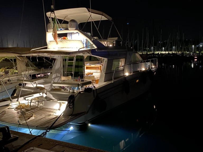 Hire a Raffaelli STORM S Civitavecchia
