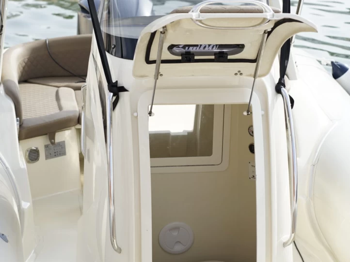 Hire a Bsc BSC 80 Ocean Santa Eulària des Riu