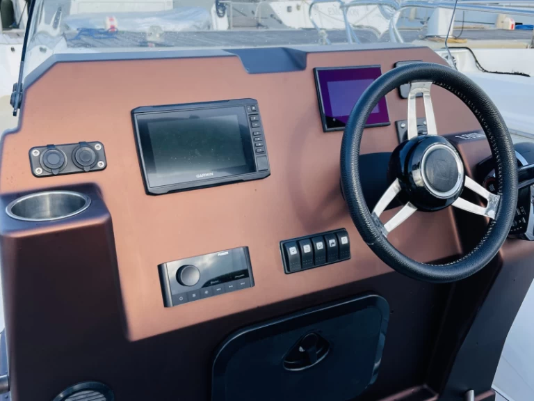 Hire RIB with or without skipper Zodiac Bormes-les-Mimosas