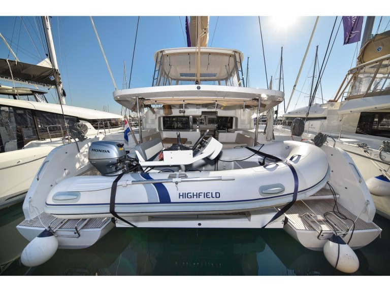 Charter a Lagoon Lagoon 46 in Sukošan on Samboat