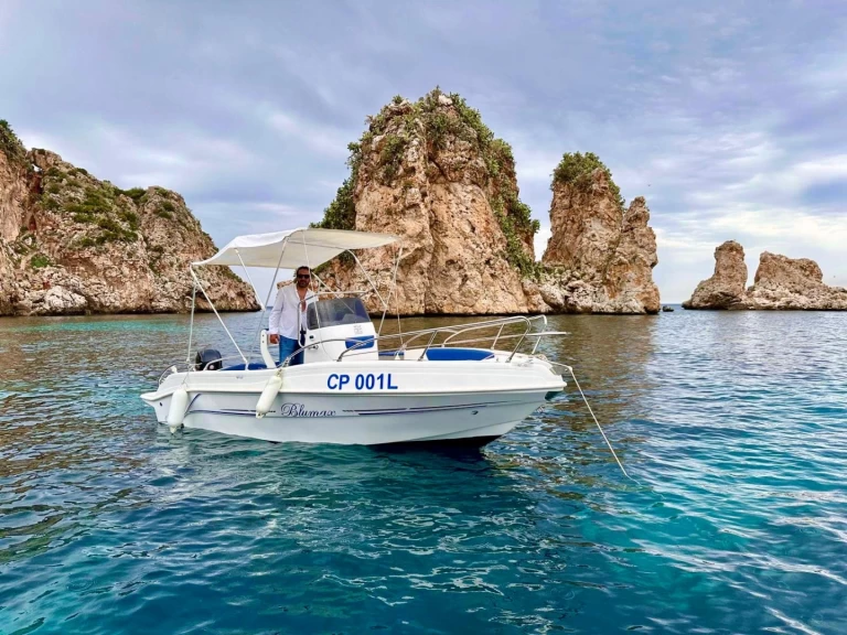 Charter a tancredi Blue Max 19 Pro in Castellammare del Golfo on Samboat