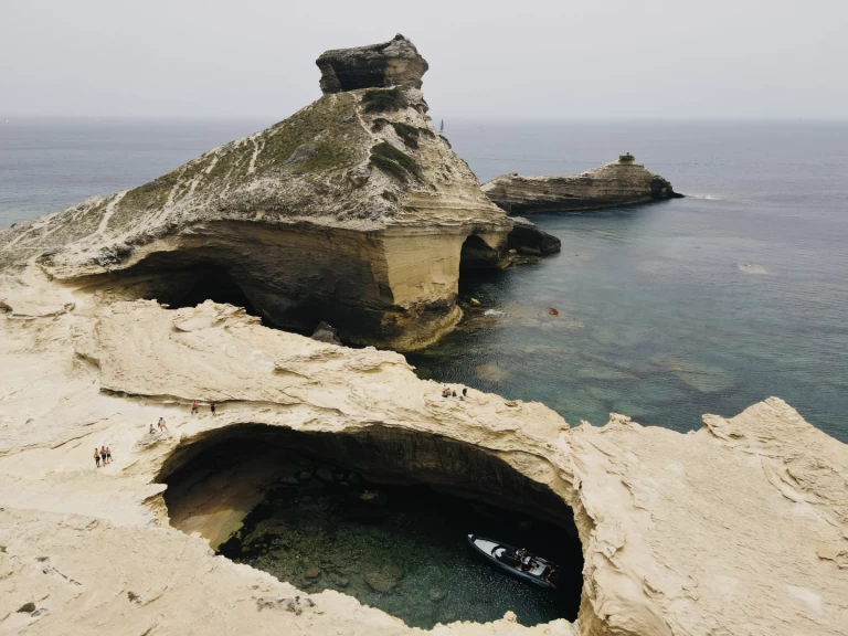 Yacht charter Bonifacio Ferry Port - Lomac Adrenalina 9.5 on SamBoat