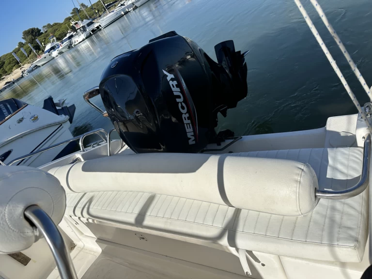 Charter a Marinello Fisherman 17 in El Portil on Samboat