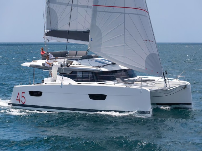 Hire a Fountaine Pajot Fountaine Pajot Elba 45 - 3 + 2 cab. Mai Khao