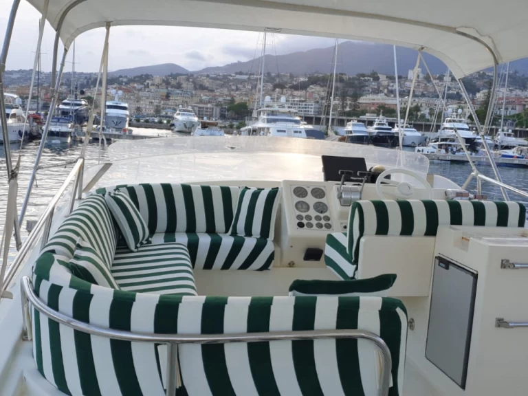 Hire a TECNEMA POSILLIPO 60 Porto Turistico Palau