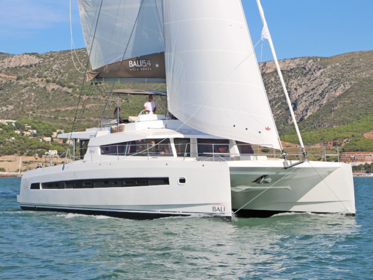 Charter a Bali Bali 5.4 in Alimos on Samboat