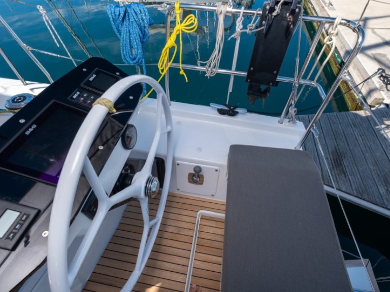 Hire Sailboat with or without skipper Dufour Šibenik