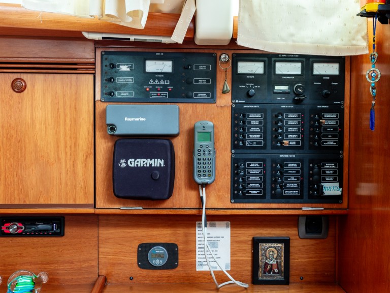 Hire a Jeanneau Sun Odyssey 45 Níkiti