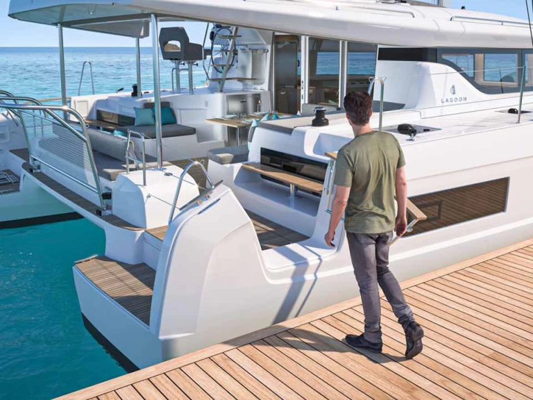 Catamaran to hire Šibenik at the best price