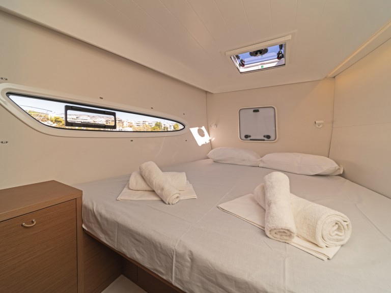 Catamaran to hire Skradin at the best price