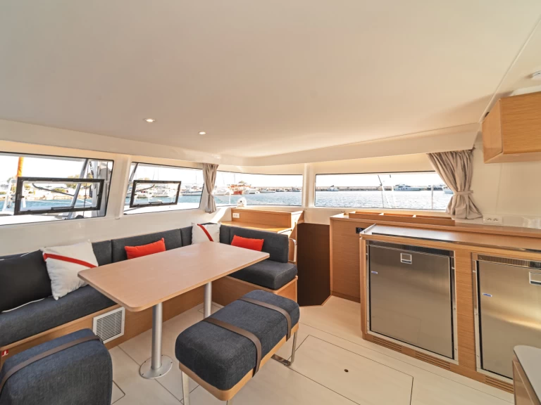 Hire a Excess Excess 14 Skradin