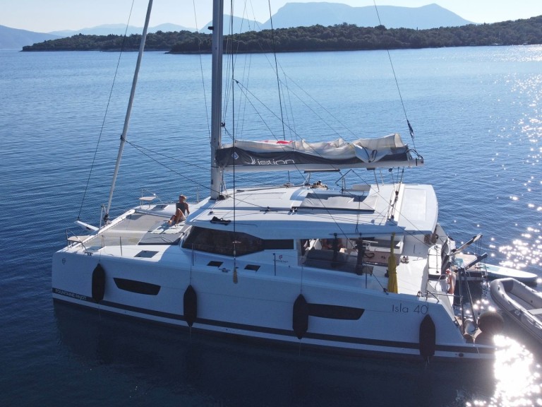 Hire a Fountaine Pajot Isla 40 Rhodes (City)