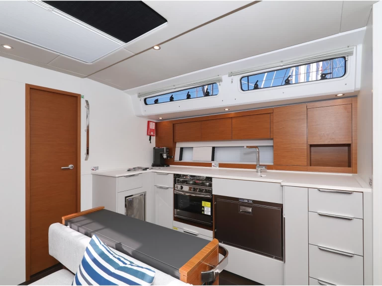 Hire Sailboat with or without skipper Hanse Fethiye