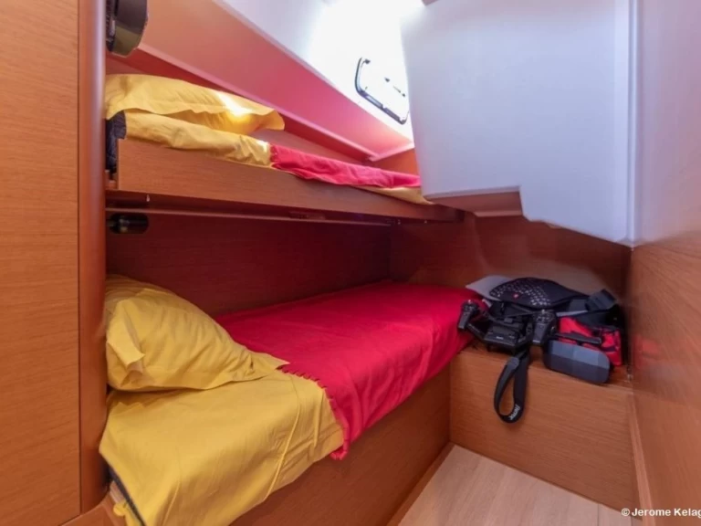 Hire Sailboat with or without skipper Jeanneau Gouvia