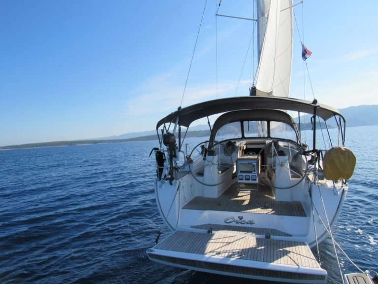 Sailboat hire in Split - Bavaria Cruiser 40