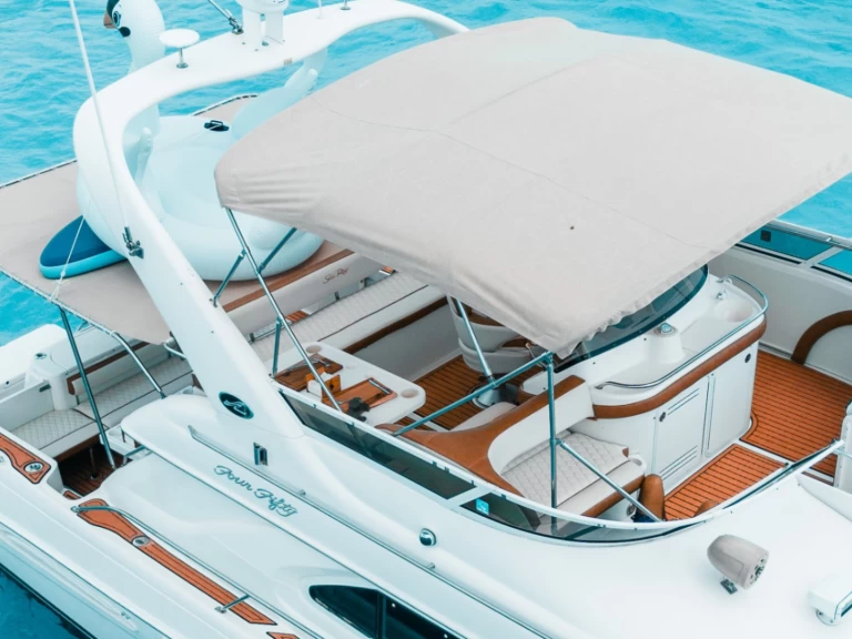 Motorboat hire in Cancún - Sea Ray 50
