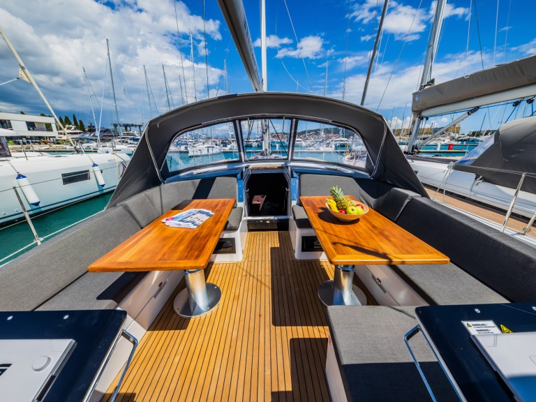 Sailboat hire in Seget Donji - Hanse Hanse 460