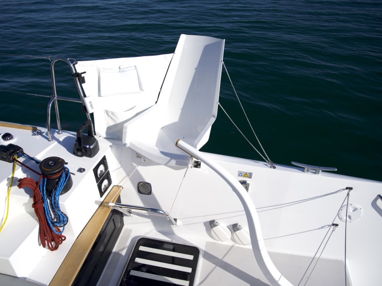 Catamaran to hire La Trinité-sur-Mer at the best price