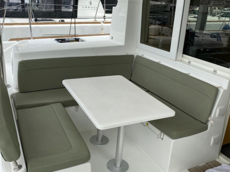 Catamaran hire in Fethiye - Lagoon Lagoon 39