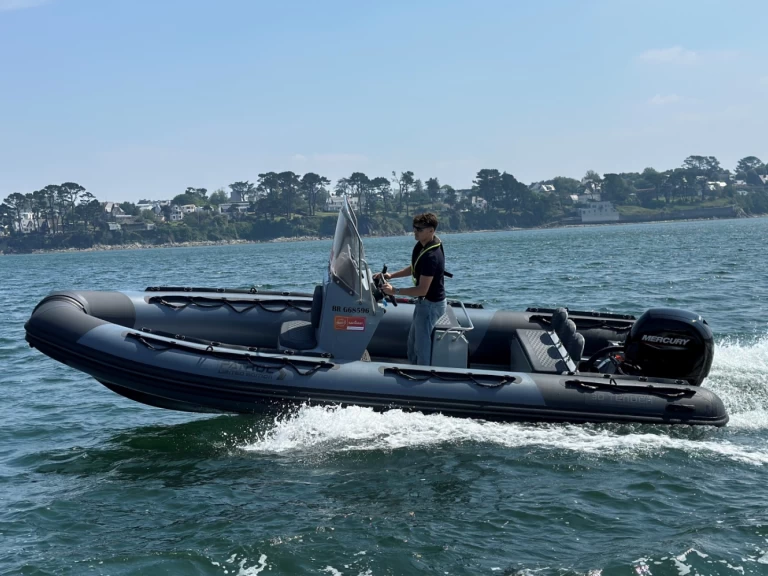 Motorboat hire in Brest - 3D Tender Patrol 6,50