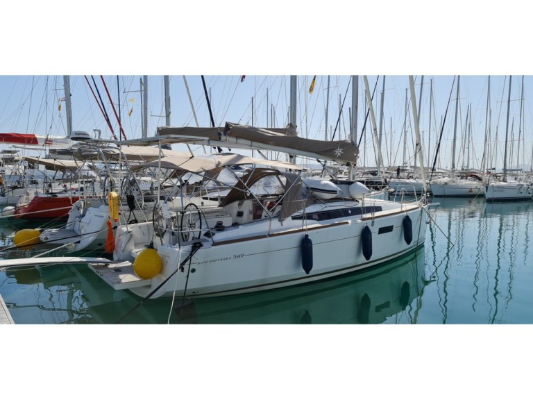 Sailboat hire in Pula - Jeanneau Sun Odyssey 349