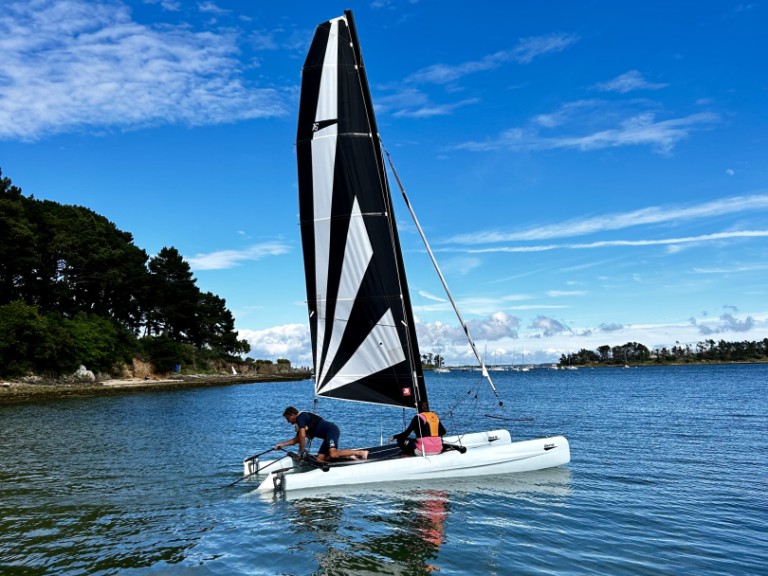 Dart DART 16 charter bareboat or skippered in  Arradon