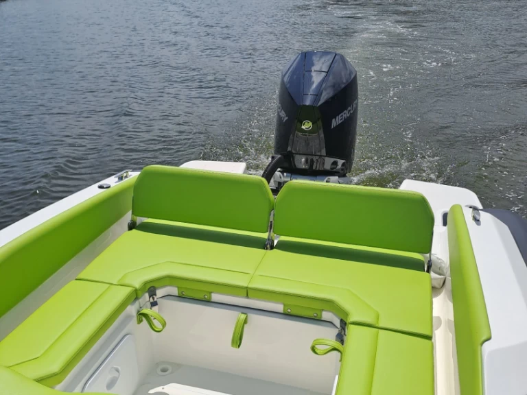 Hire RIB with or without skipper Lomac Saint-Florent