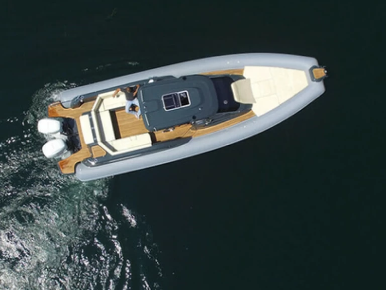 Hire a Joker Boat clubman 35 Port du Lavandou