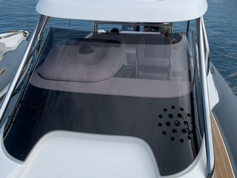 Hire Motorboat with or without skipper Joker Boat Port du Lavandou