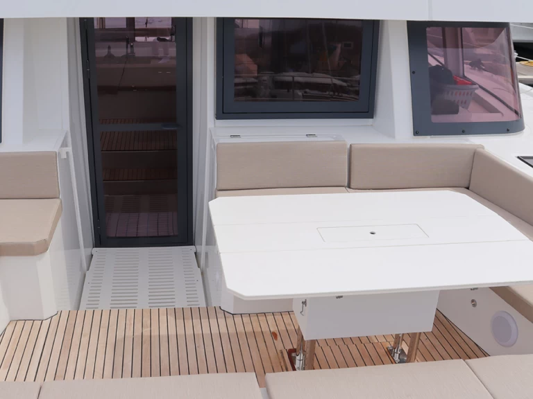 Yacht hire Road Town cheap Bali 4.8