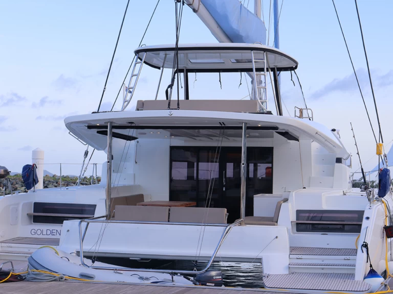 Charter a Lagoon Lagoon 51 in Road Town on Samboat