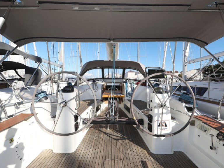 Hire Sailboat with or without skipper Bavaria Trogir