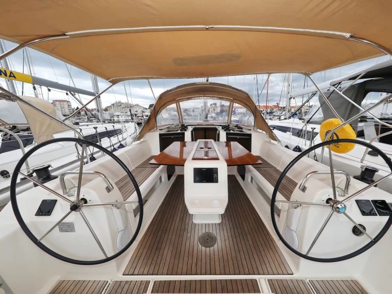 Sailboat hire in Biograd na Moru - Dufour Dufour 412 Grand Large