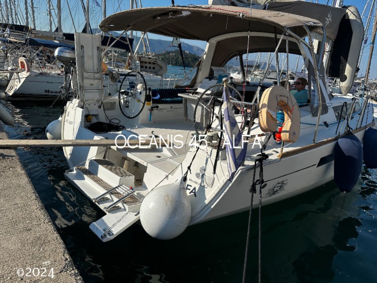 Hire a Bénéteau Oceanis 45 Gouvia