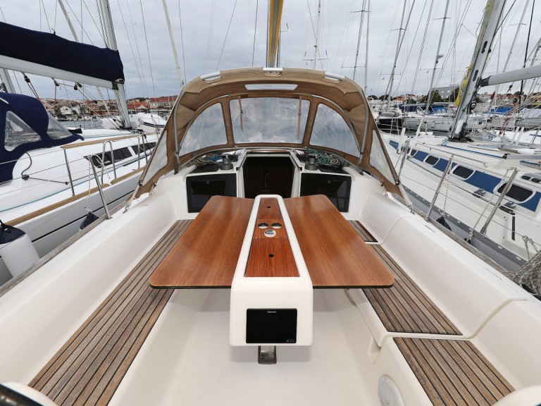 Sailboat hire in Šibenik - Dufour Dufour 350 Grand Large