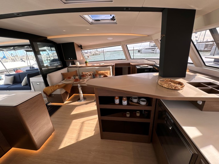 Yacht hire Cogolin cheap Nautitech 48 Open