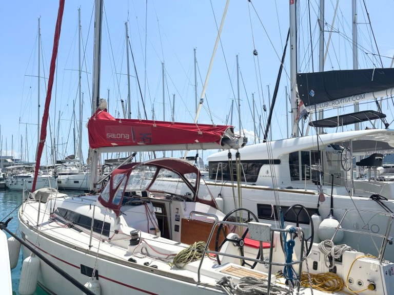 Yacht hire Kaštela cheap Salona 35