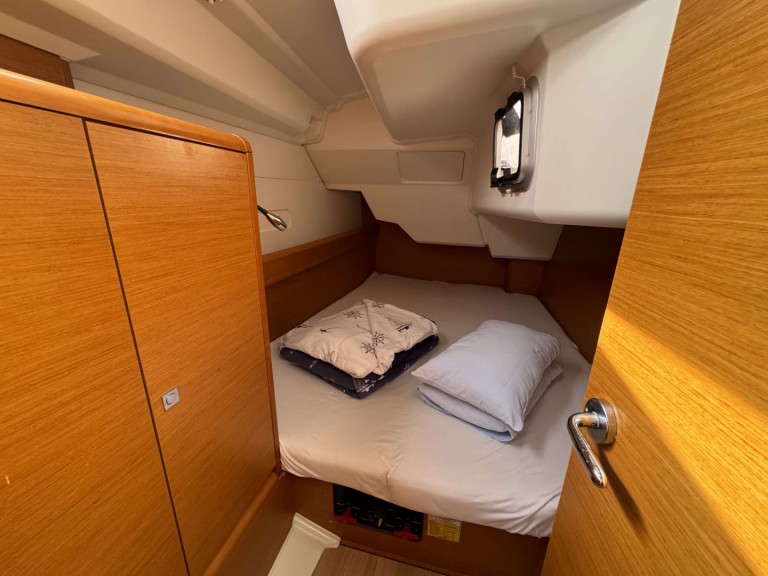 Jeanneau Sun Odyssey 389 charter bareboat or skippered in  Rogoznica