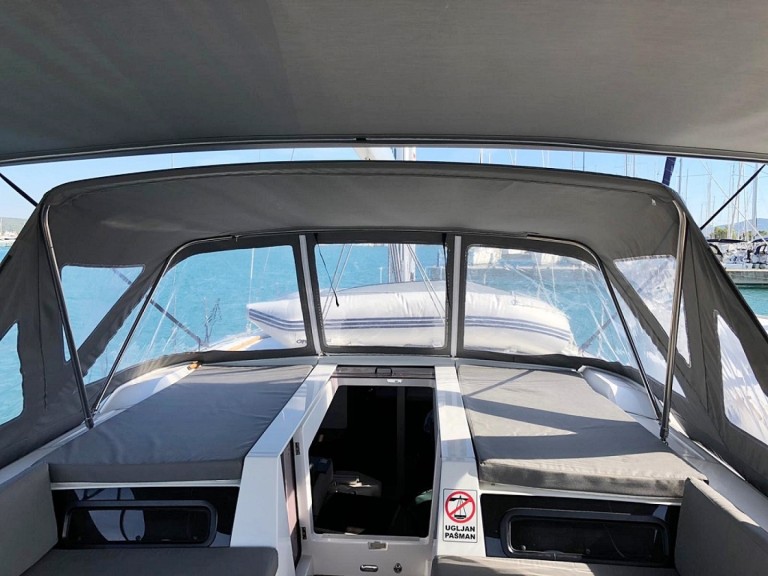 Yacht hire Sukošan cheap Oceanis 51.1