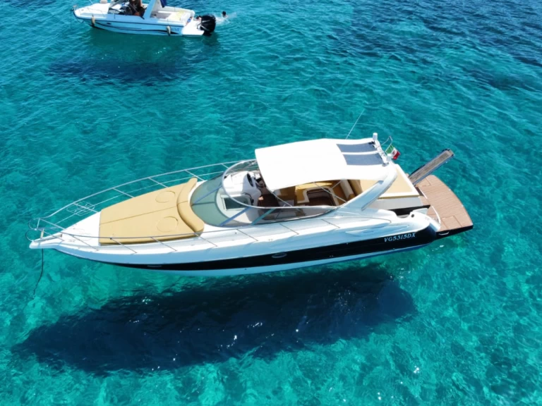 Hire a Cranchi Endurance 39 Favignana