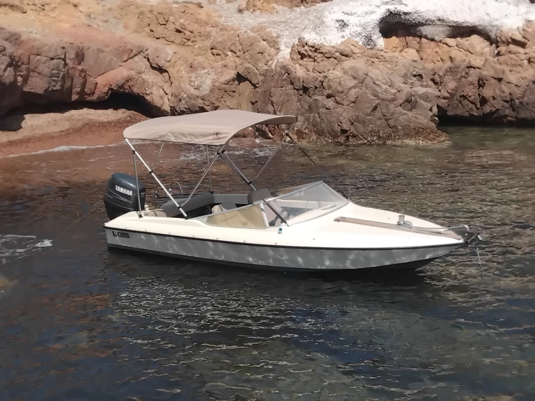 Motorboat to hire Pinarellu at the best price