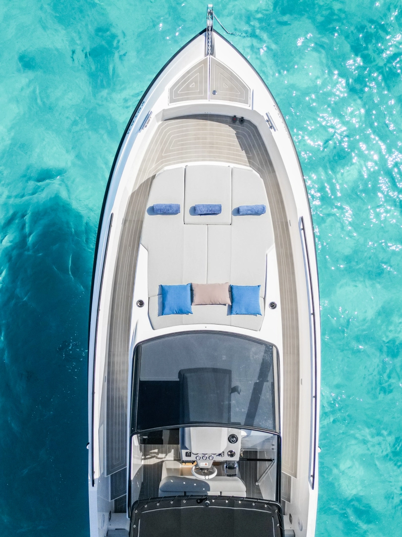 Yacht charter Santa Eulària des Riu - Rio Yachts Espera 34 on SamBoat