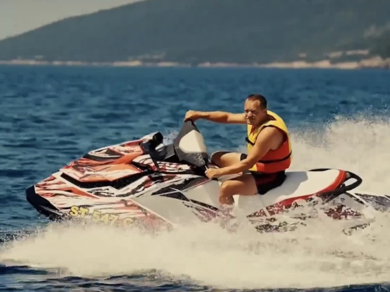 Jet ski hire in Tivat - Sea-Doo GTI 130