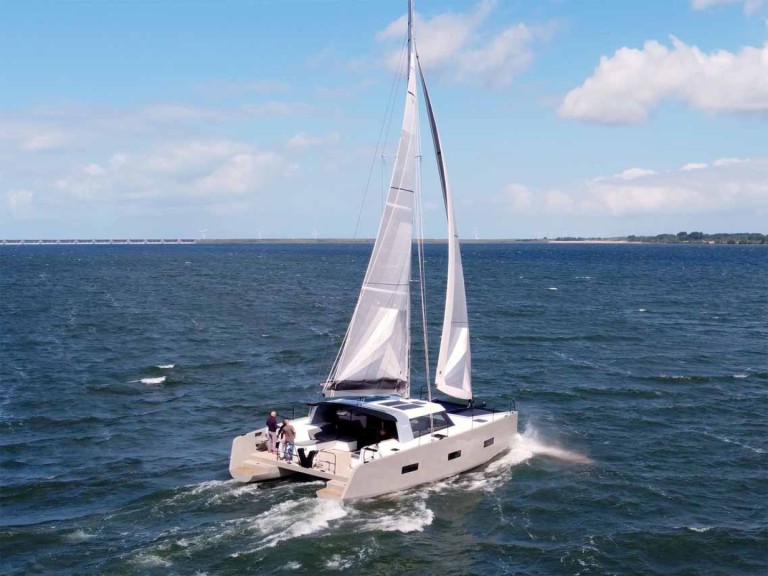 Hire Catamaran with or without skipper Vaan Yachts Šibenik