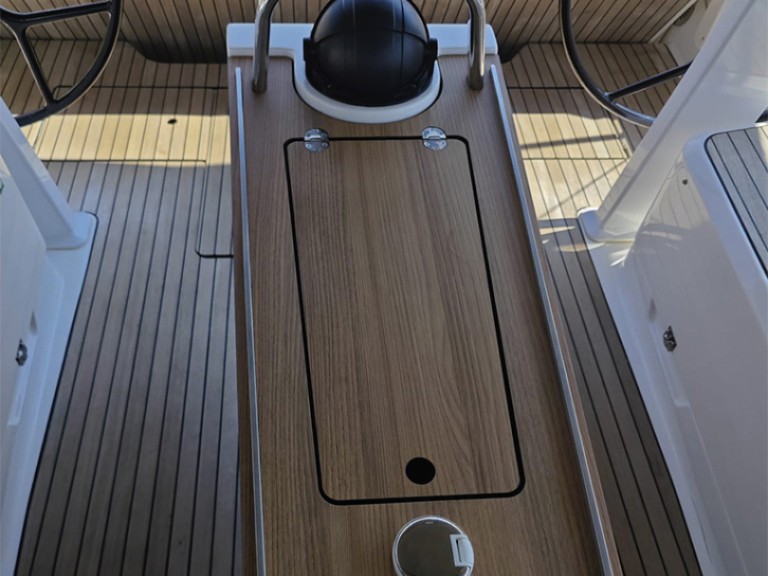 Hire Sailboat with or without skipper Bavaria Punat