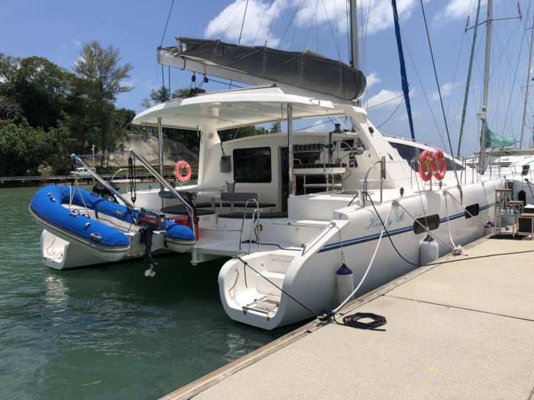 Yacht hire Mai Khao cheap Matrix Vision 450