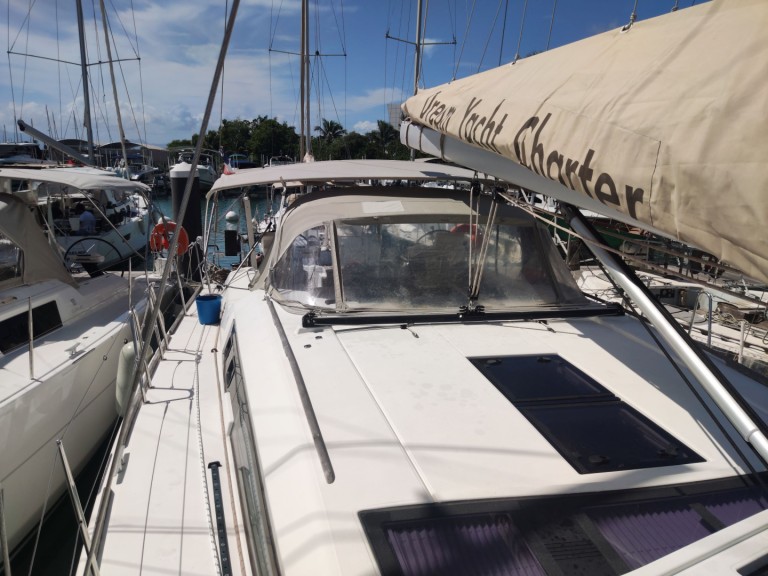 Yacht hire Jolly Harbour cheap Dufour 520 Grand Large