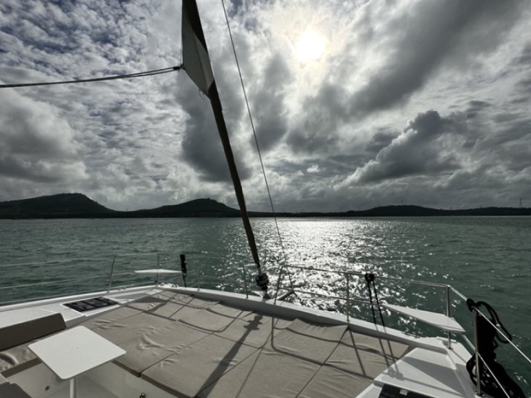 Hire Catamaran Bali with a boat licence